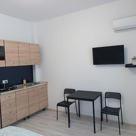 Central Comforts Apartments Bucureşti Ngoại thất bức ảnh